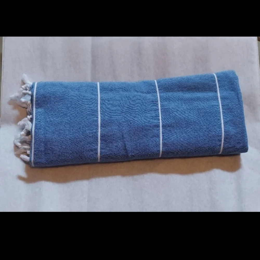 NWOT PESHTEMAL TURKISH BEACH TOWEL  PURE COTTON 38